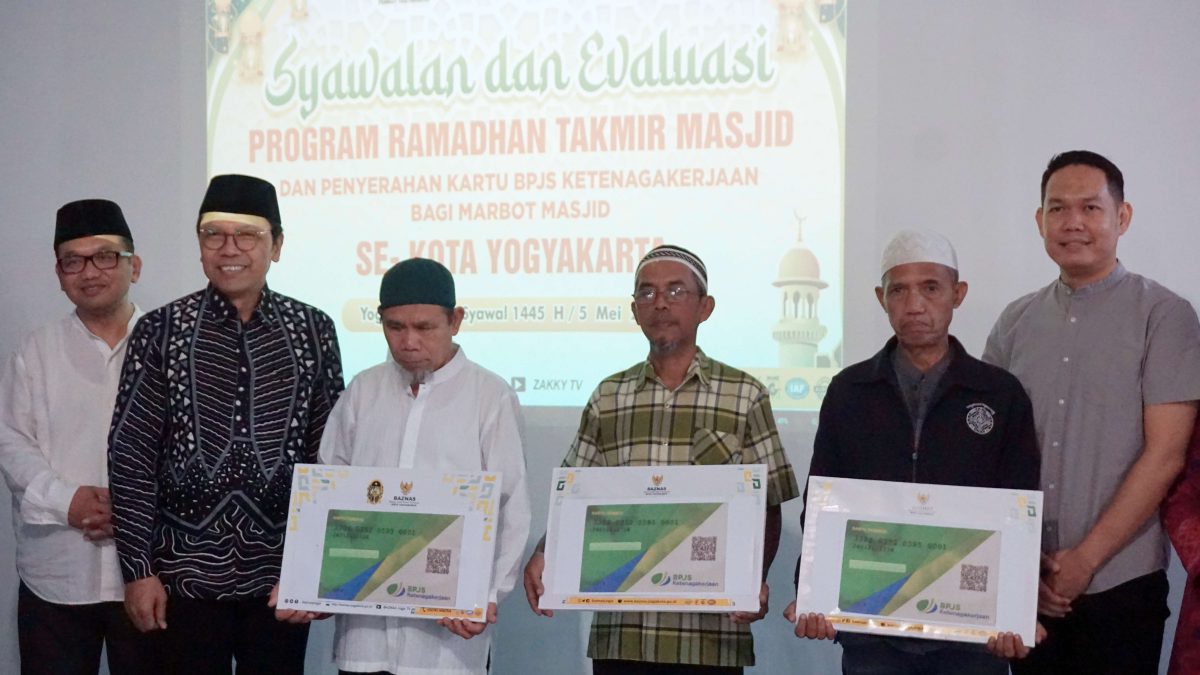 500 Marbot Masjid di Sidoarjo Dapat Perlindungan BPJS Ketenagakerjaan