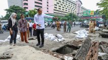 Atasi Kemacetan di Stasiun Wonokromo, Pemkot Surabaya Lakukan Pelebaran Jalan