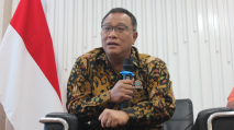 Rocky Gerung Sebut Menteri LH baru Jumhur Hidayat Mantan Napi tapi Intelektual