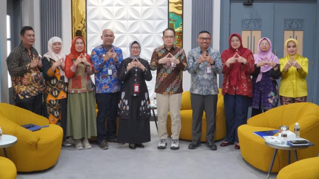 temui Sekdaprov Jatim, Plt. Kepala BPS Perkuat Sinergi Sensus Ekonomi 2026
