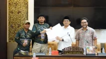 Melalui DPRD Jatim, Driver Ojol Minta Terbitkan Payung Hukum Yang Kuat